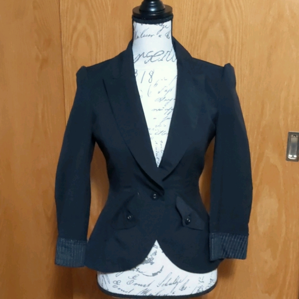 Ali & Kris size S blazer